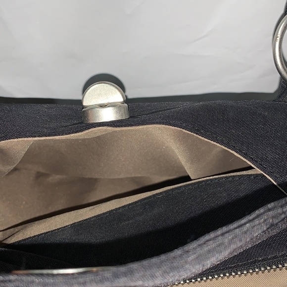BAGGALLINI Black Satchel With khaki liner Zipper for main compartment - Picture 9 of 9